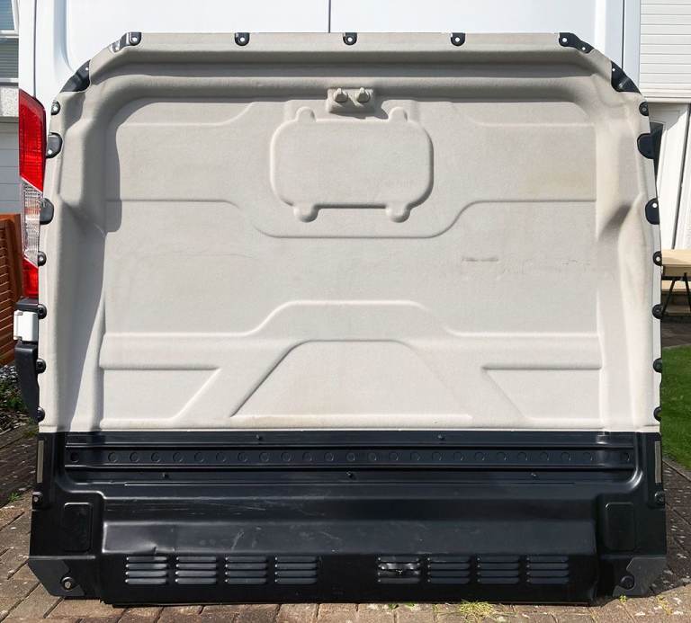 Ford Transit 350 mk8 H3 (high roof) 2-piece bulkhead with 24 bolts