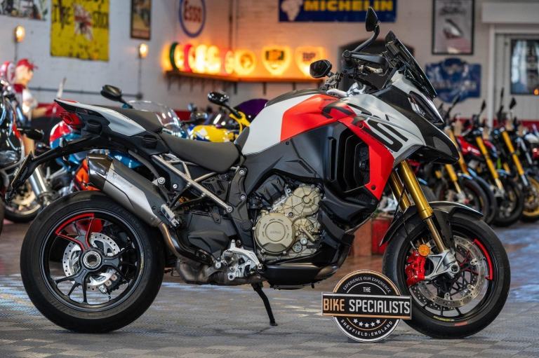 DUCATI Multistrada V4 RS *Akrapovic exhaust*