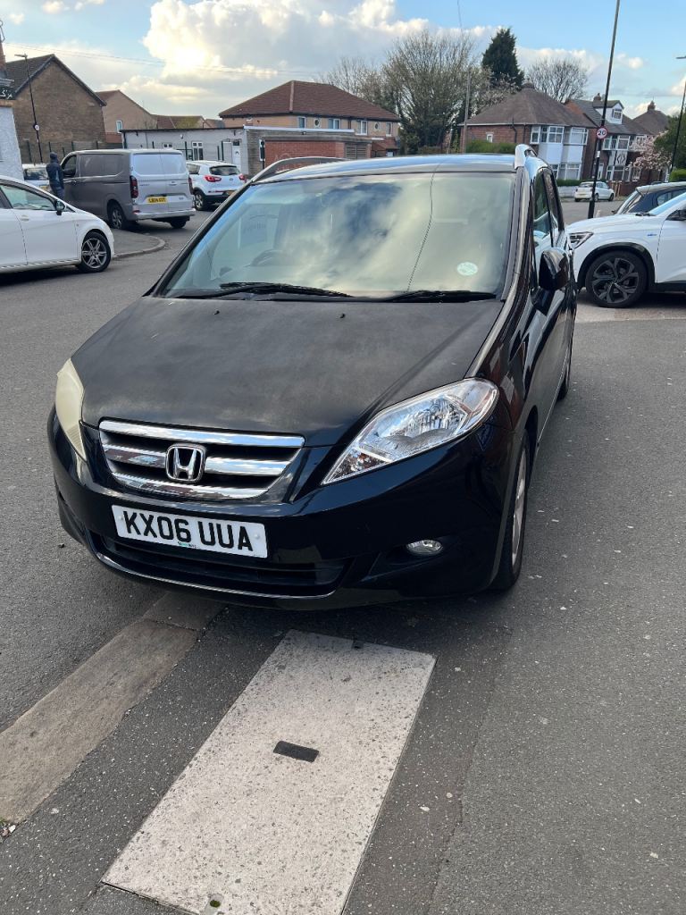 Honda FRV i-vtec SPORT - 6 seater