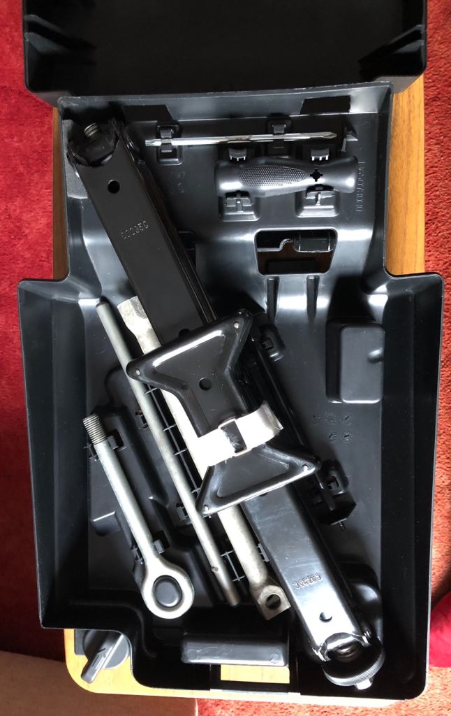 NEW TOOLS KIT JACK SET WHEEL BRACE  FOR FIAT DUCATO, PEUGEOT BOXER, CITROEN RELAY, VAUXHALL MOVANO