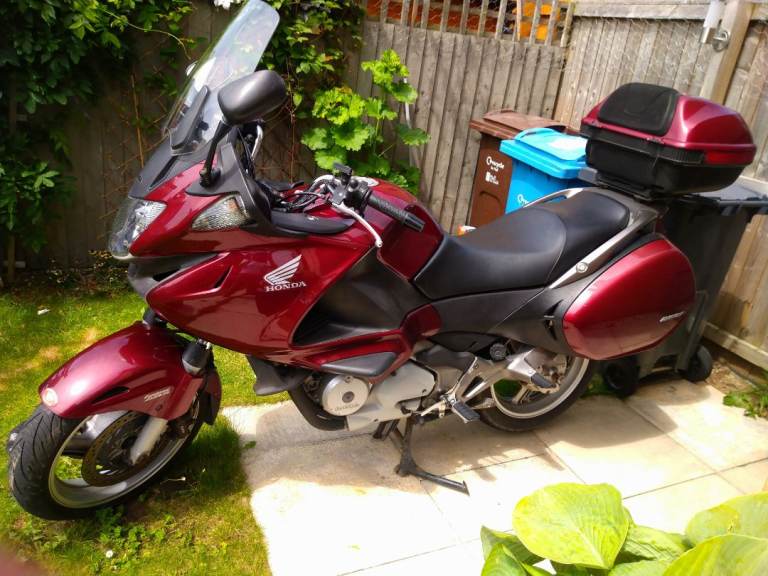Honda, NT, 2009, 680 (cc)