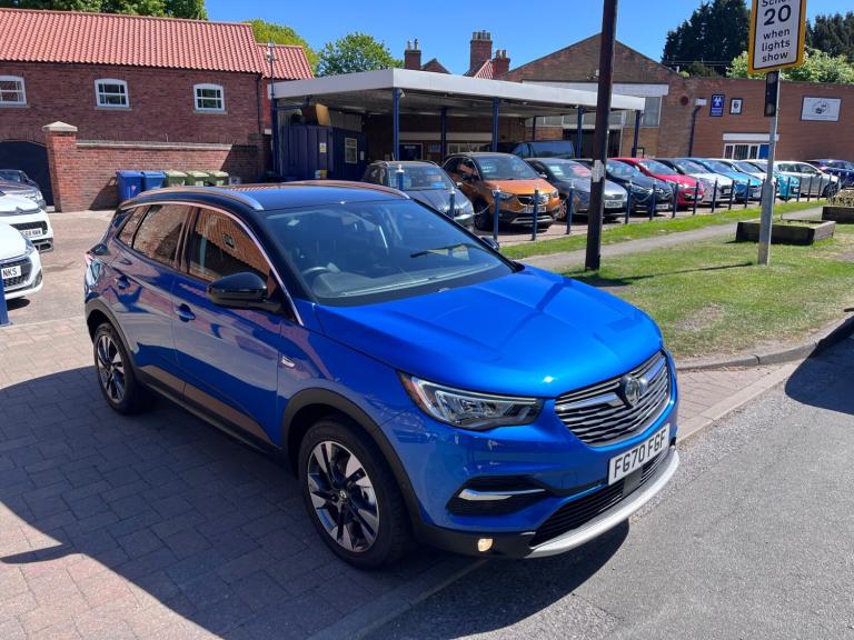 2020 Vauxhall Grandland X 1.2 Turbo SRi Nav 5dr HATCHBACK Petrol Manual