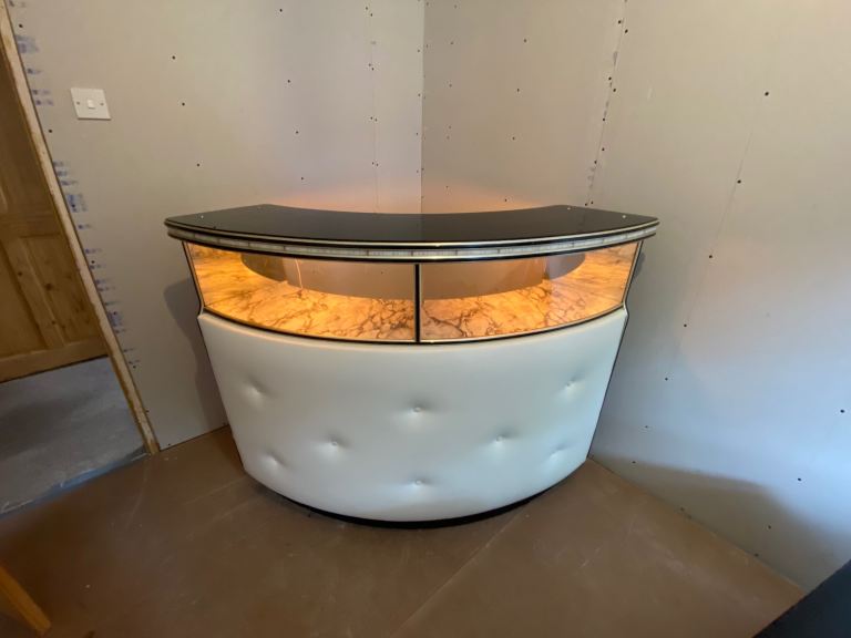 Retro 60’s home Bar