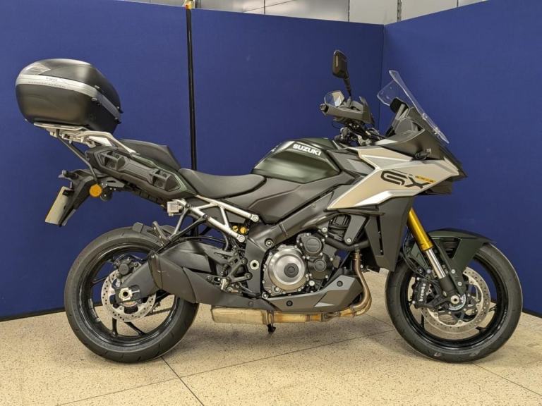 2025 (25) Suzuki GSXS1000 GX+ in Green