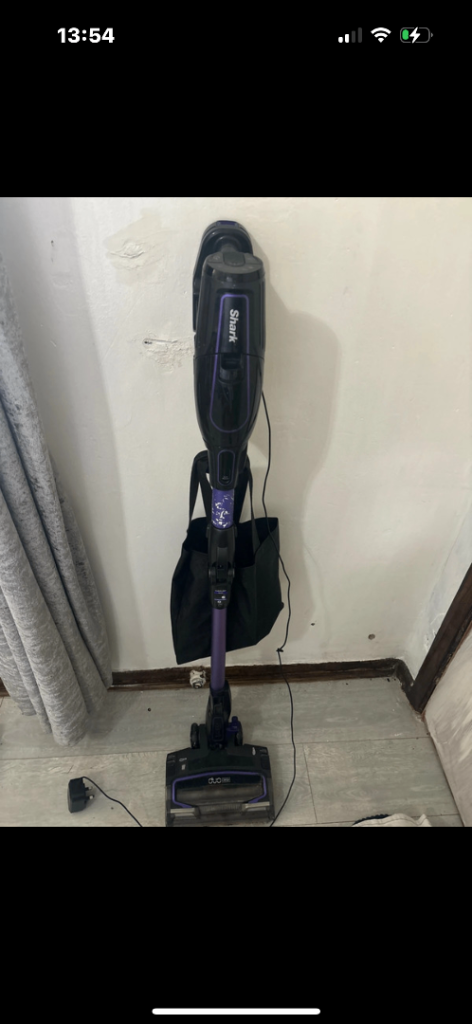 Shark cordless hoover 
