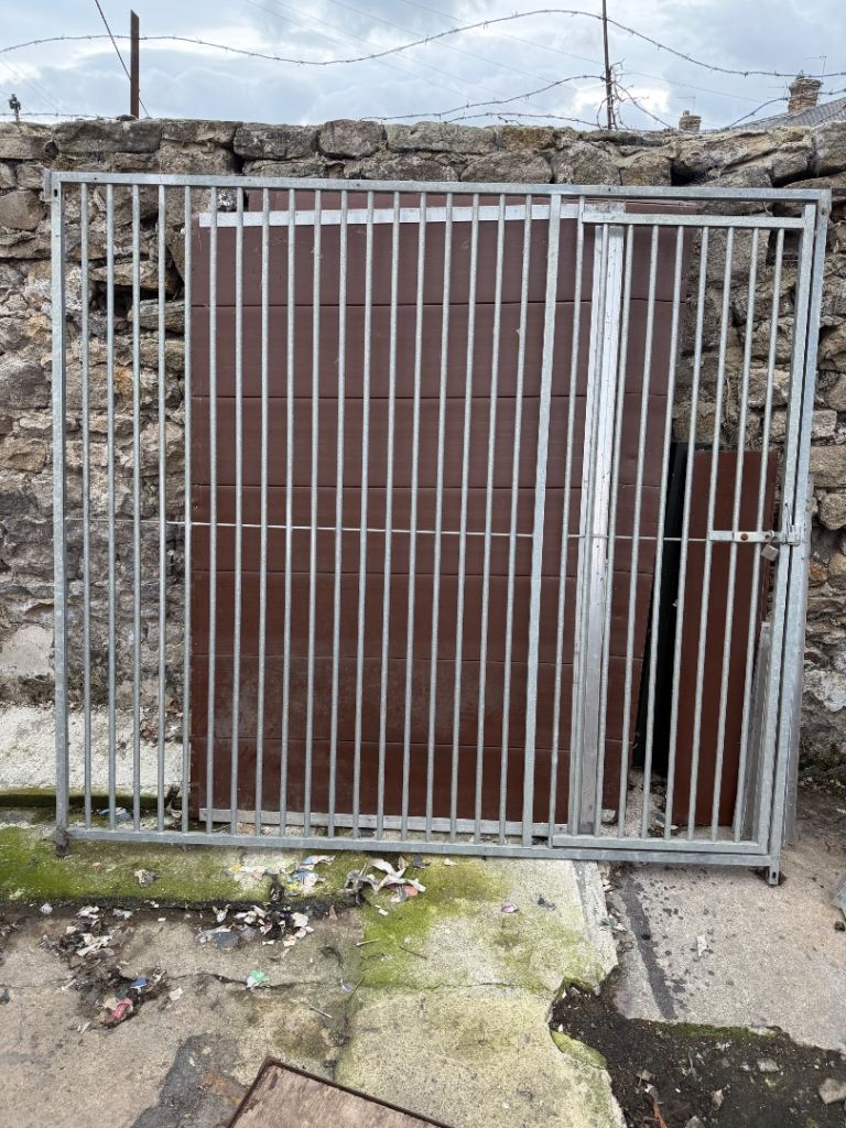 Dog run panels 