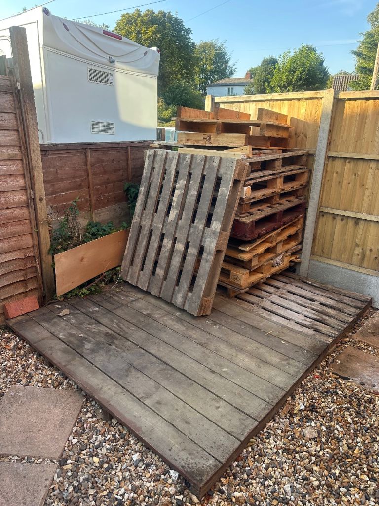 Used Wooden Pallets – Fair Condition