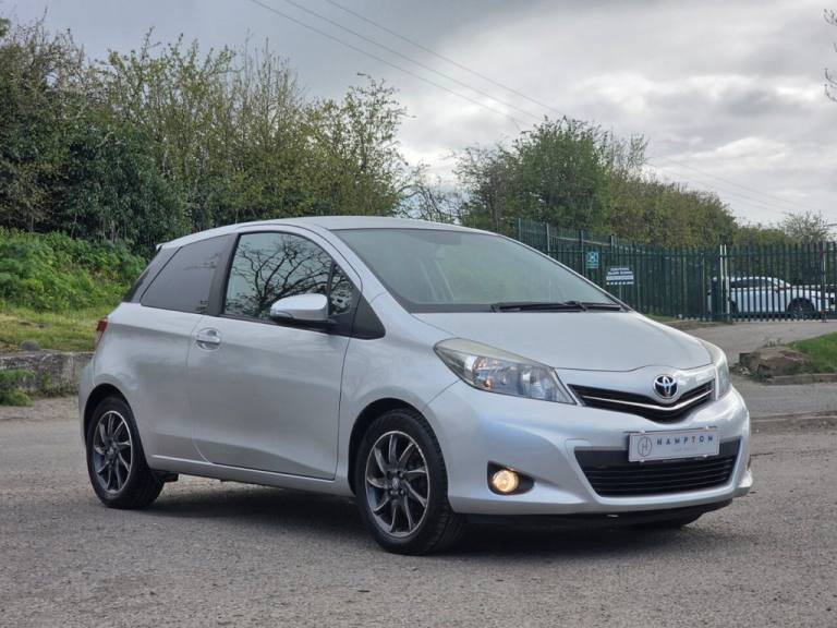 2013 Toyota Yaris 1.33 VVT-i Trend 3dr HATCHBACK PETROL Manual