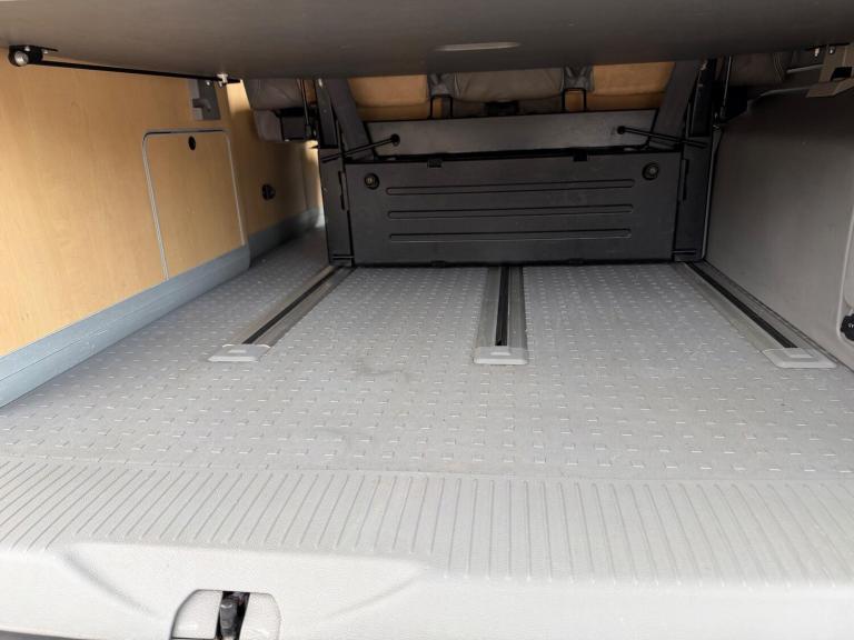 2008 Volkswagen TR-PORTER CALIF SE 174 A SE 174BHP DSG DIESEL Automatic