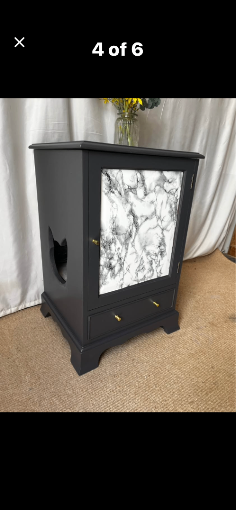 Cat litter tray hideaway