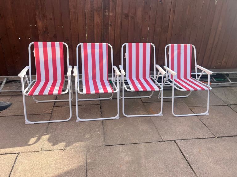 4 x Folding beach deck Chairs – Good Condition