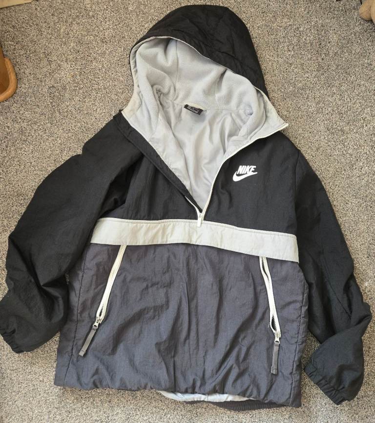 Nike Men’s Windrunner Shell Jacket Black White Hoodie Nylon Windbreaker Coat M