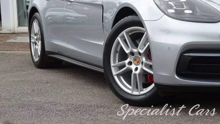 2017 Porsche Panamera 3.0 V6 4 Saloon 5dr Petrol PDK 4WD Euro 6 (s/s) (330 ps) Hatchback Petrol A...