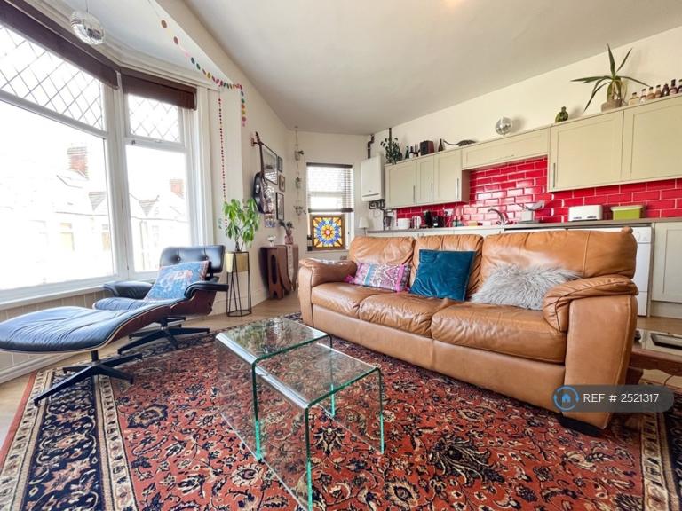 5 bedroom flat in Roath, Cardiff, CF24 (5 bed) (#2521317)