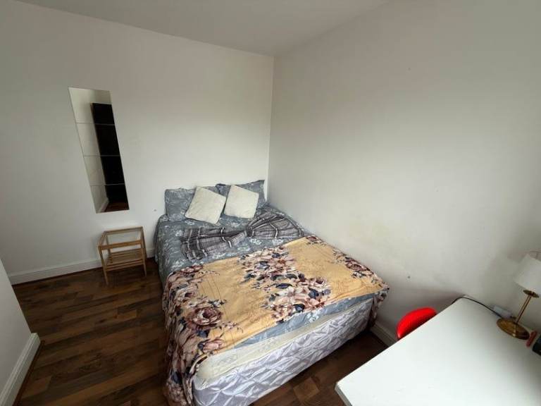 🌟 Professional Shared Room - City Centre, Utilities Paid, No Fees, Move In Now! Camberwell🎯