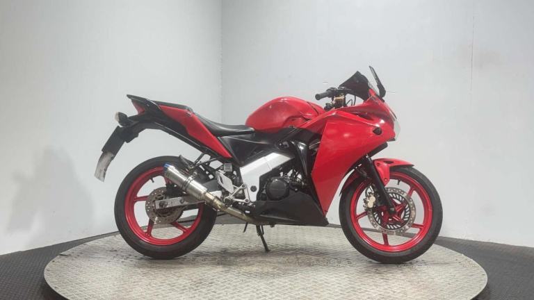 Honda CBR 2013 SPORTS BIKE PROJECT BIKE PARTS BIKE BREAKER 125CC