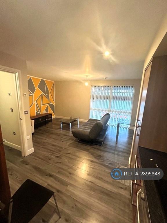 1 bedroom flat in Hemisphere, Birmingham, B5 (1 bed) (#2895848)