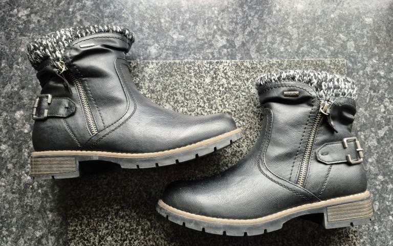 Pavers boots 