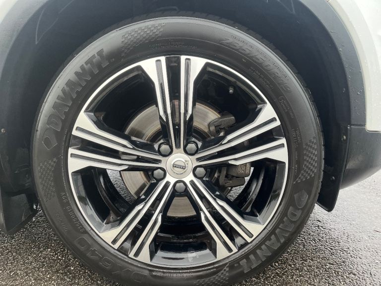 Volvo, XC40, Estate, 2019, Semi-Auto, 1969 (cc), 5 doors