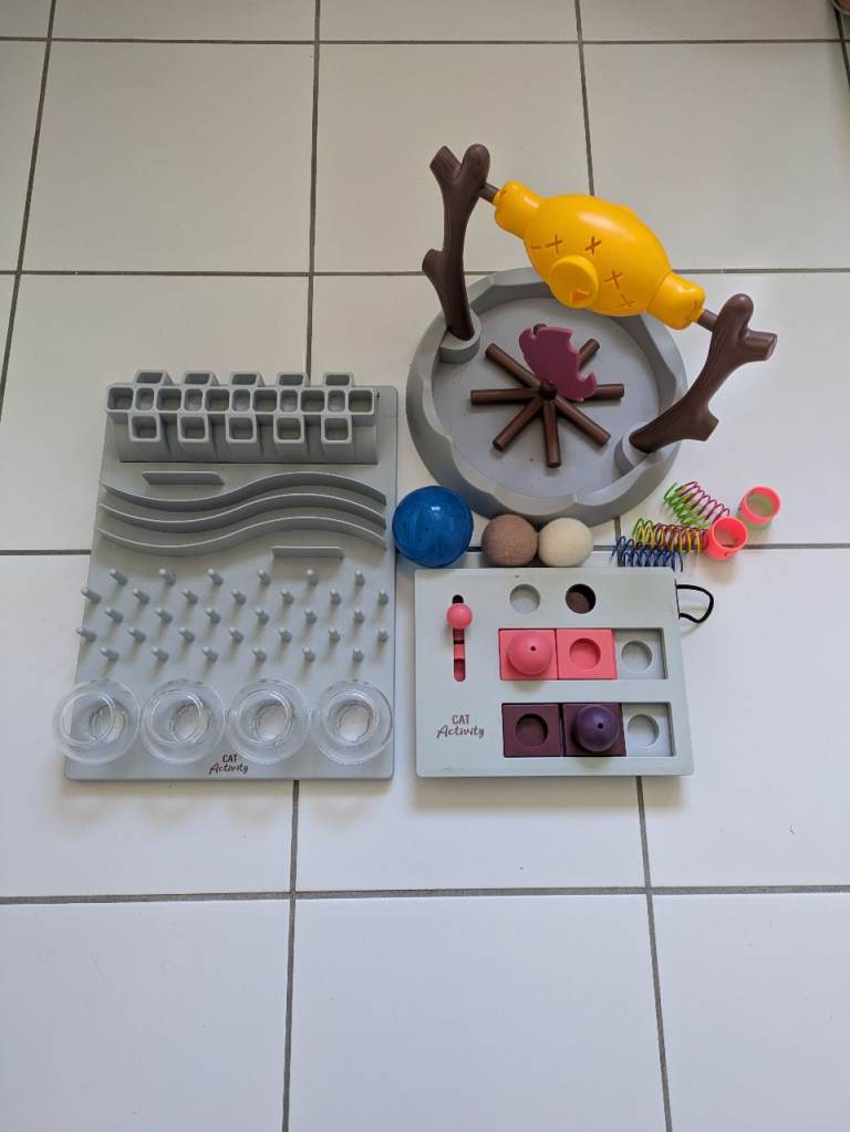 Trixie Cat Activity Interactive Puzzle Bundle – Slow Feeder & Enrichment Toys