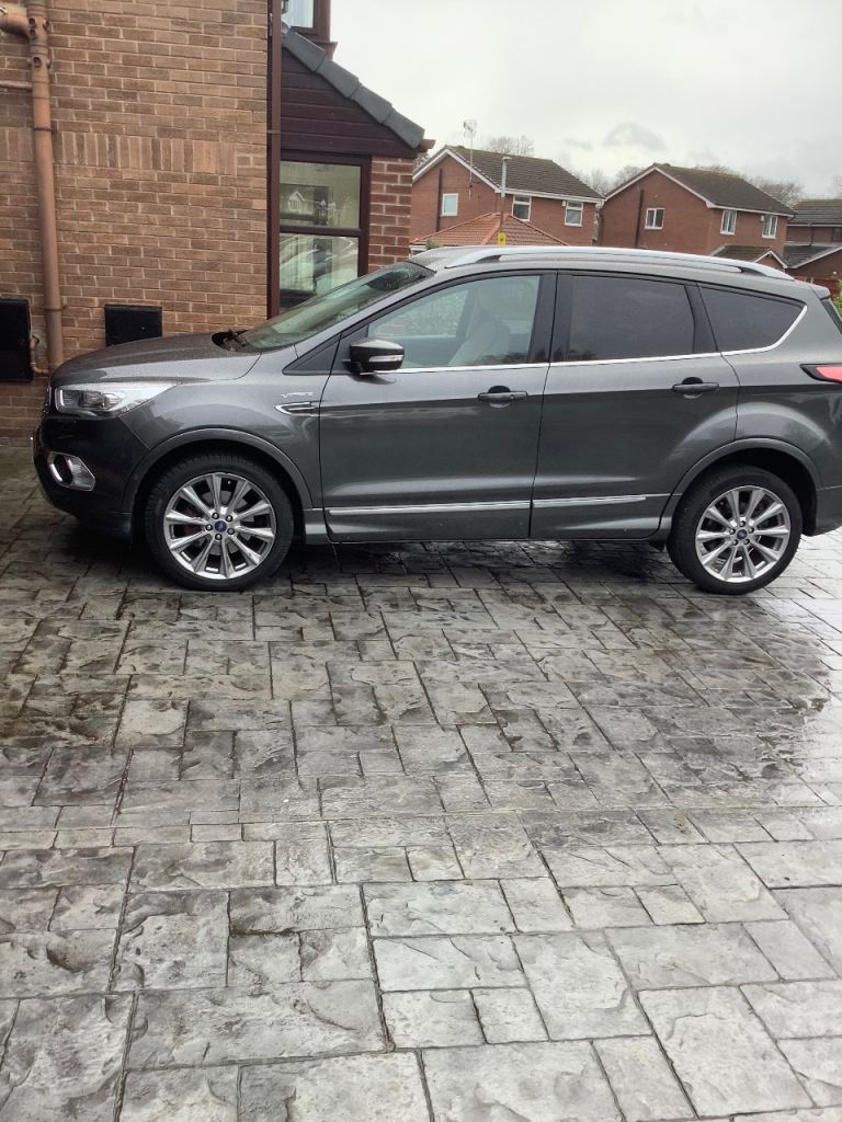 Ford, KUGA VIGNALE, Hatchback, 2019, Semi-Auto, 1997 (cc), 5 doors