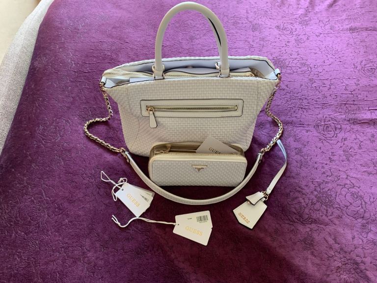 HANDBAG and PURSE  GUESS