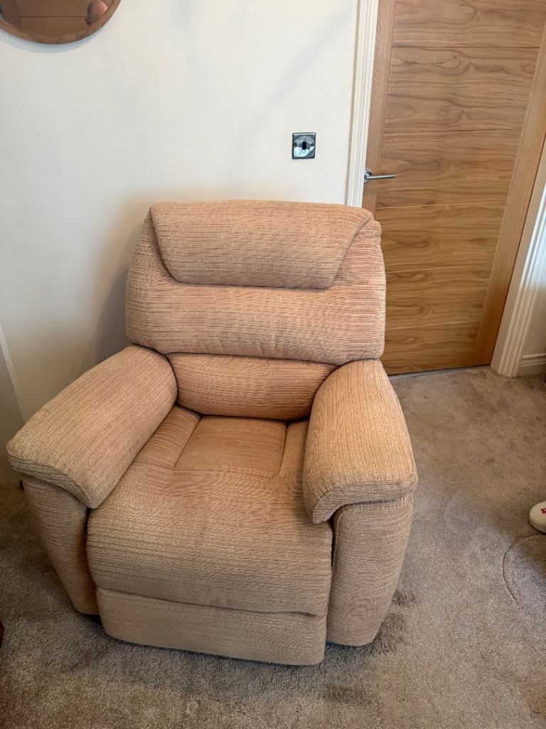 Sofa Lazy boy cream beige recliner  chair