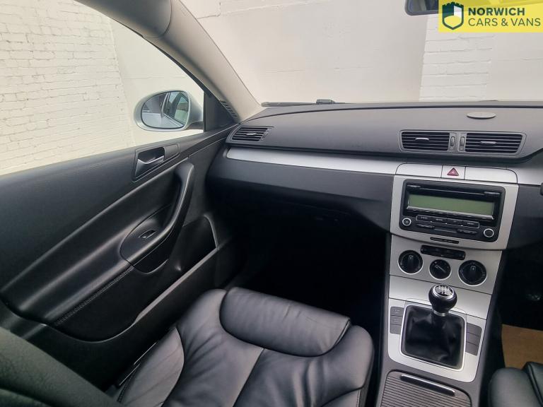 VOLKSWAGEN PASSAT 2.0 TDI Highline Plus 2009