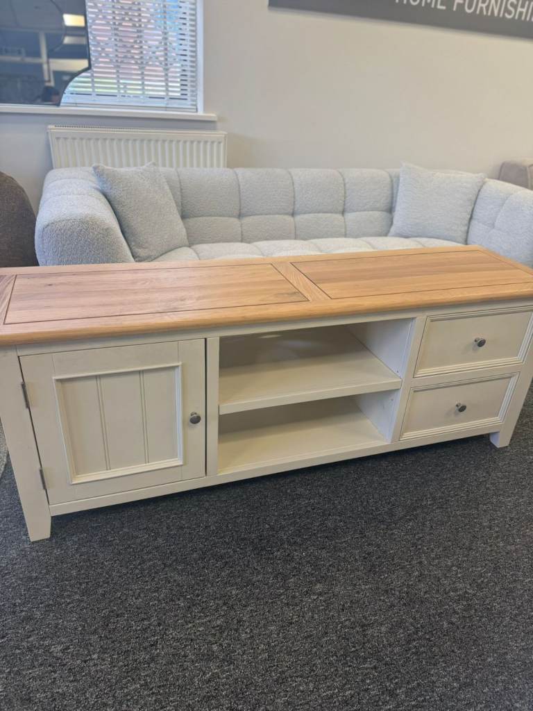 Weymouth/Hemsby Soft White Super Wide TV Cabinet -FREE UK MAINLAND DELIVERY 