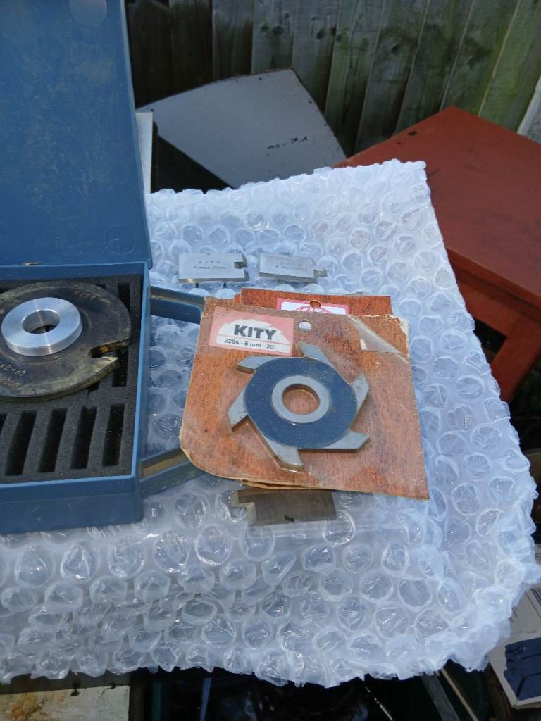 KITY SPINDLE MOULDER CUTTER BLOCK & CUTTERS