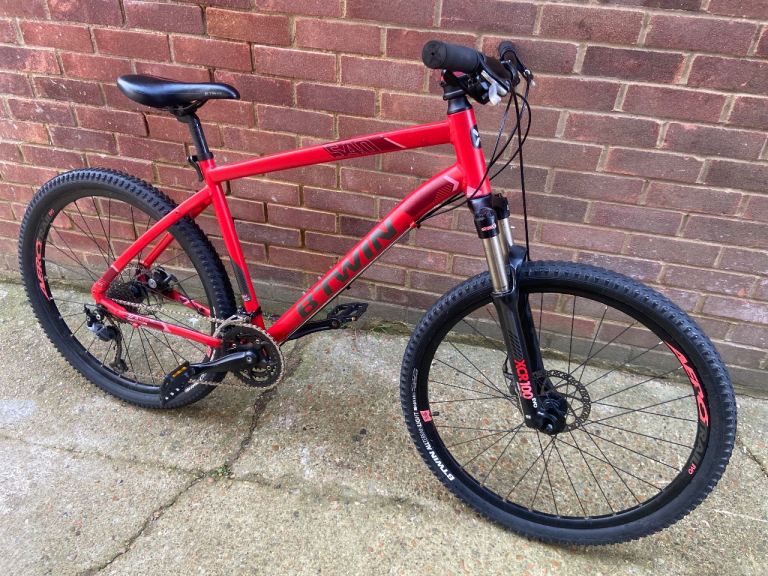 Adults B’Twin Rockrider 540 Mountain Bicycle 27 Speed Disc Brakes 