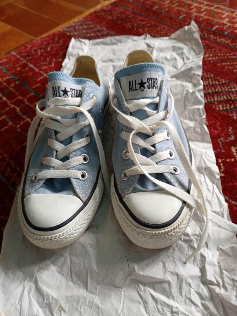 Converse Trainers – Blue - Ladies - size 36  