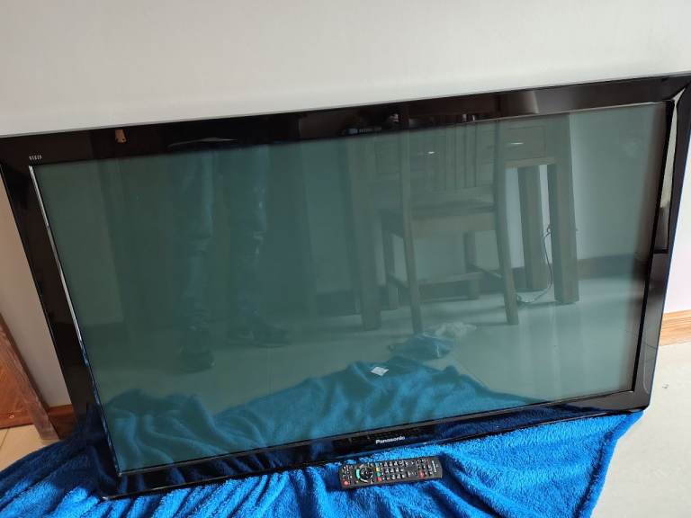 PANASONIC Viera TX-P50U30B 50" Full HD