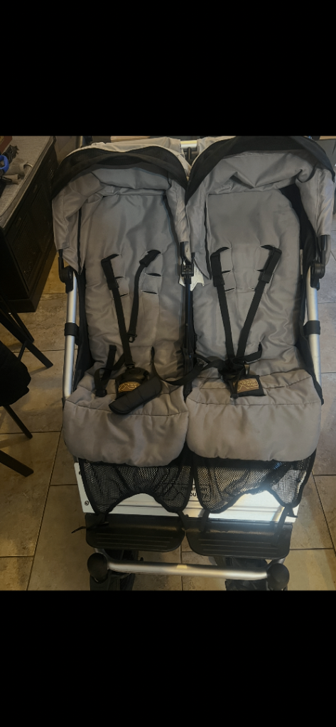 Mountain buggy duet 