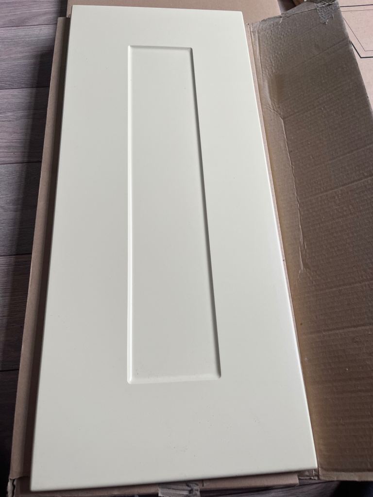 B&q Lemon shaker kitchen door 