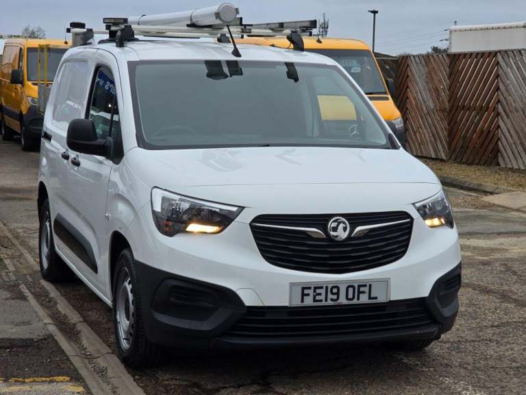 2019 Vauxhall Combo 2300 1.6 Turbo D 100ps H1 Edition Van PANEL VAN DIESEL Manual