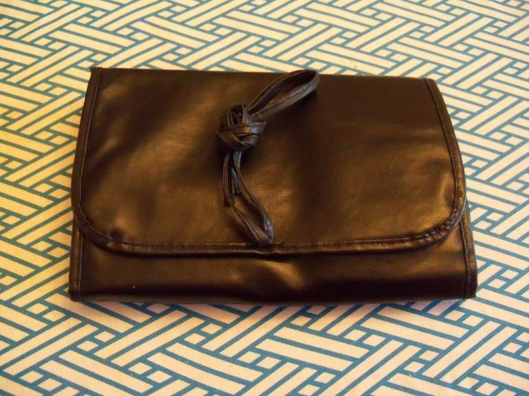 Make Up Brush Oranizer/Pouch Holds 34 Assorted Brushes New
