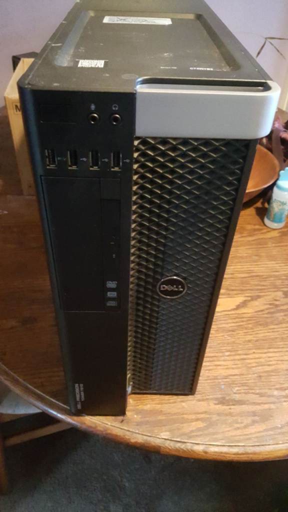 Intel Xeon computer base unit