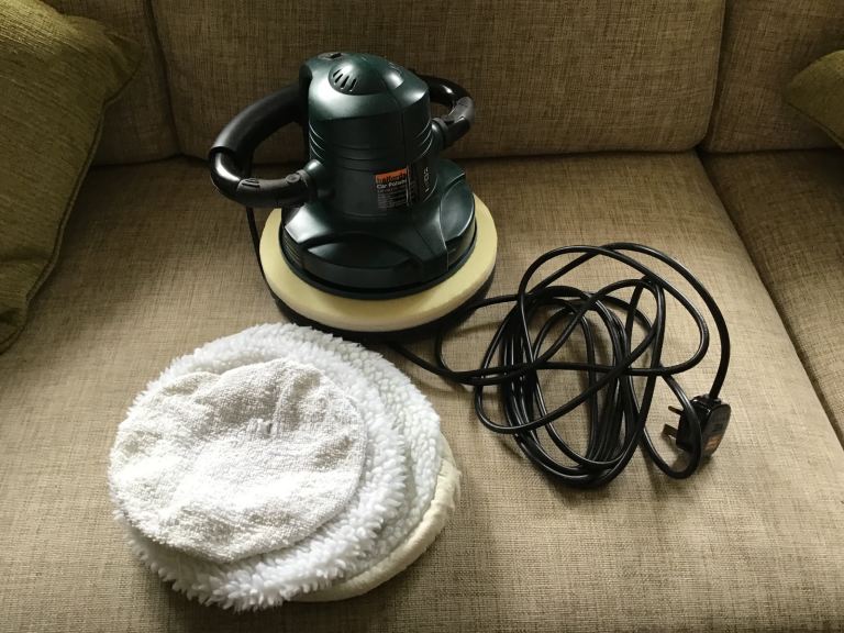 Halfords Car polisher 240 v