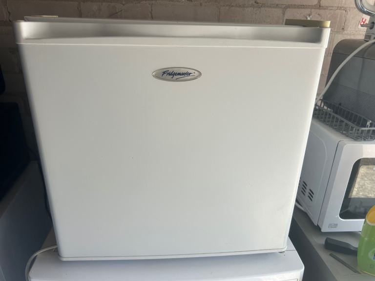Frigidaire Mini Fridge - White, Good Condition