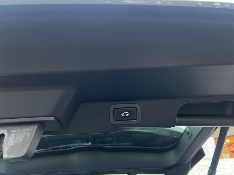 2017 Land Rover Range Rover Sport 3.0 SD V6 HSE Dynamic Auto 4WD Euro 6 (s/s) 5dr ESTATE Diesel A...