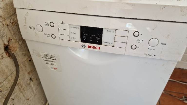 Bosch Serie 6 Slimline Dishwasher – £30 – Needs Gone ASAP