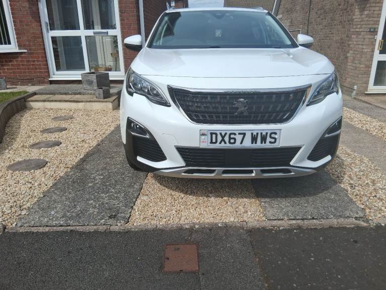 Peugeot, 3008, Hatchback, 2017, Manual, 1560 (cc), 5 doors