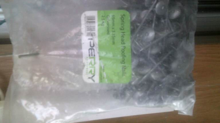 image for ROOFING NAILS FOR CORRUGATED STEEL SHEETS - 1.82 Kgs = 100 PLUS !