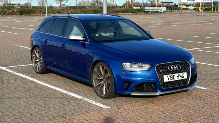 2013 Audi RS4 Avant (Jap Import)