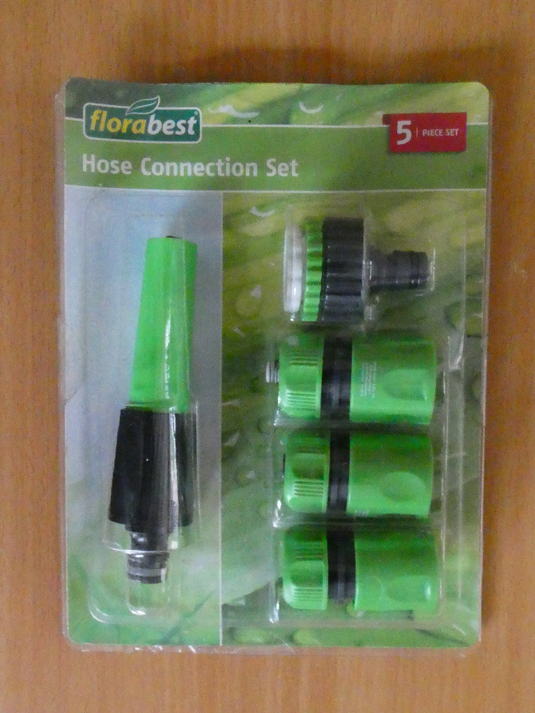 Unused Florabest 5 piece Hose Connection Set.