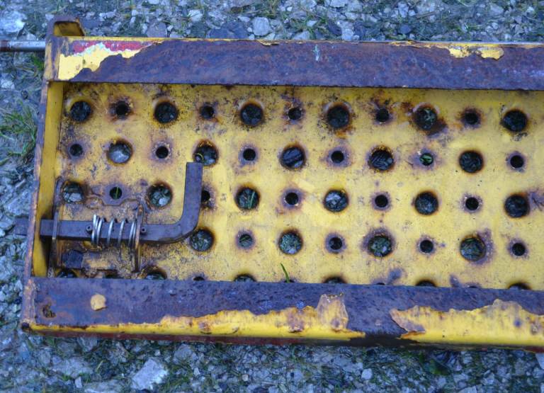 Land Rover Defender Rear Folding Step Assembly