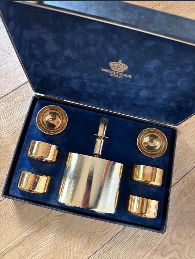 Skultuna flask and cups by Pierre Forsell