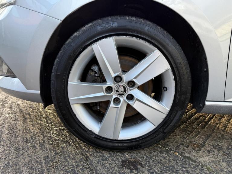 2015 Skoda Fabia 1.2 TSI SE L 5dr DSG HATCHBACK PETROL Automatic