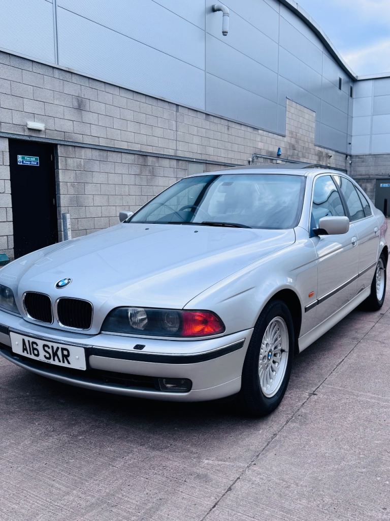 BMW 5 Series 528i Auto FSH Massive History 
